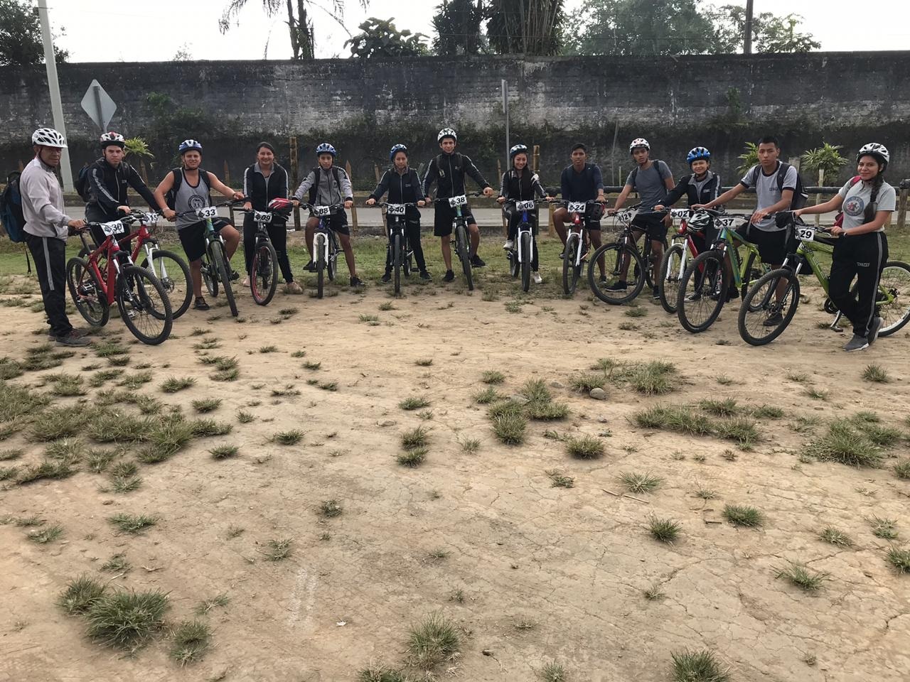 Desafío de Resistencia y Cohesión en Ciclismo