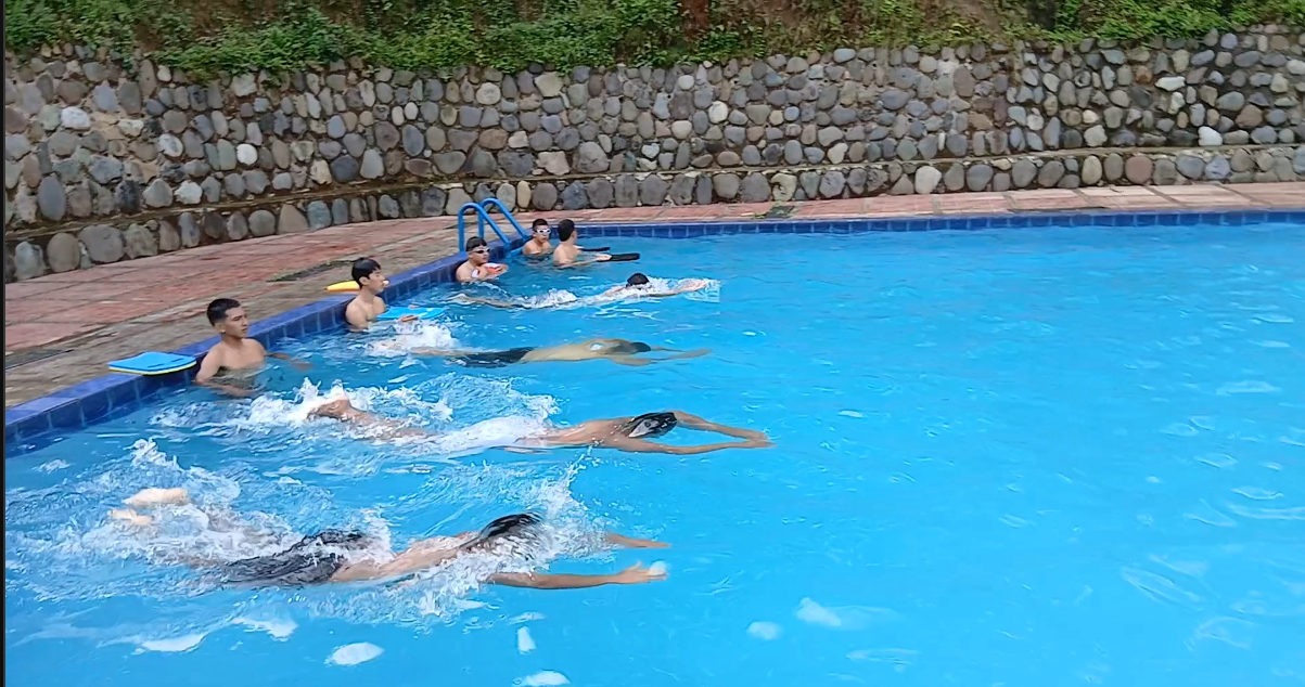 Gimnasio + Piscina (Edit Largo)